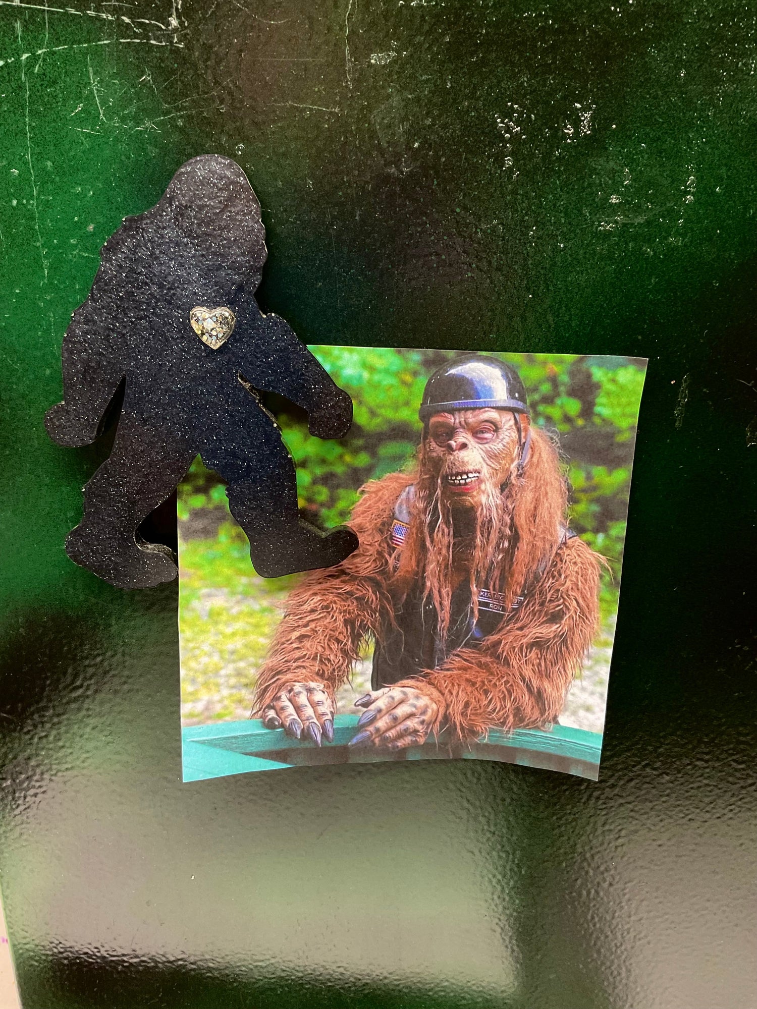 MAGNETS - Large Bigfoot Heart