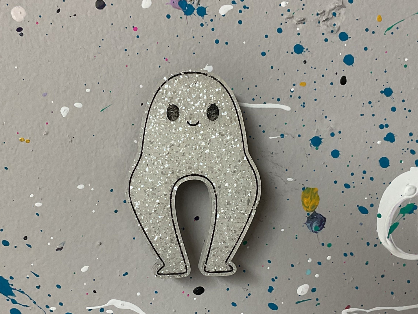 Small White Nightcrawler Magnet