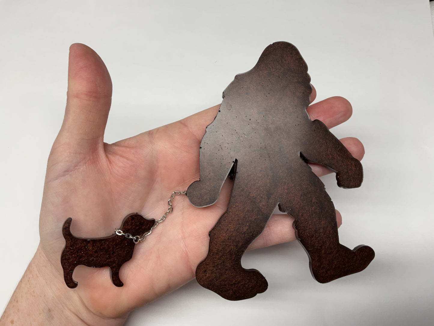 Large Bigfoot Walking Dog Magnet - Puppy With Thin Chain