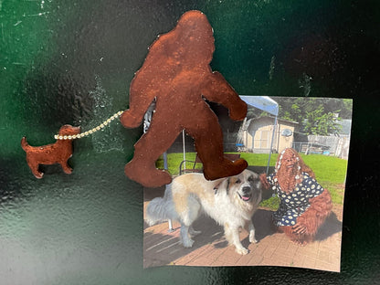 Large Bigfoot Walking Dog Magnet - Puppy With Diamond Chain