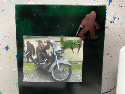 Large Bigfoot Walking Alligator Magnet