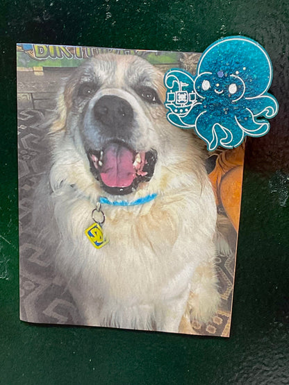 Small Teal Kraken Magnet With Silver Glitter