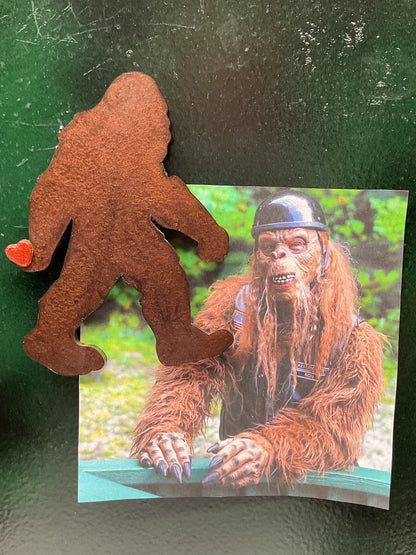 Large Bigfoot Magnet with Heart - 5 Inches Tall