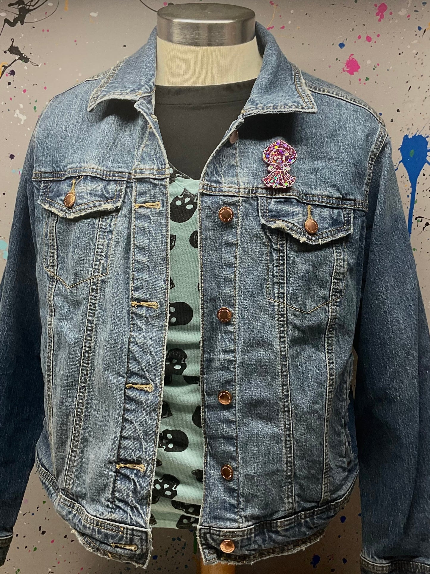 Pink Star Glitter Flatwoods Monster Pin